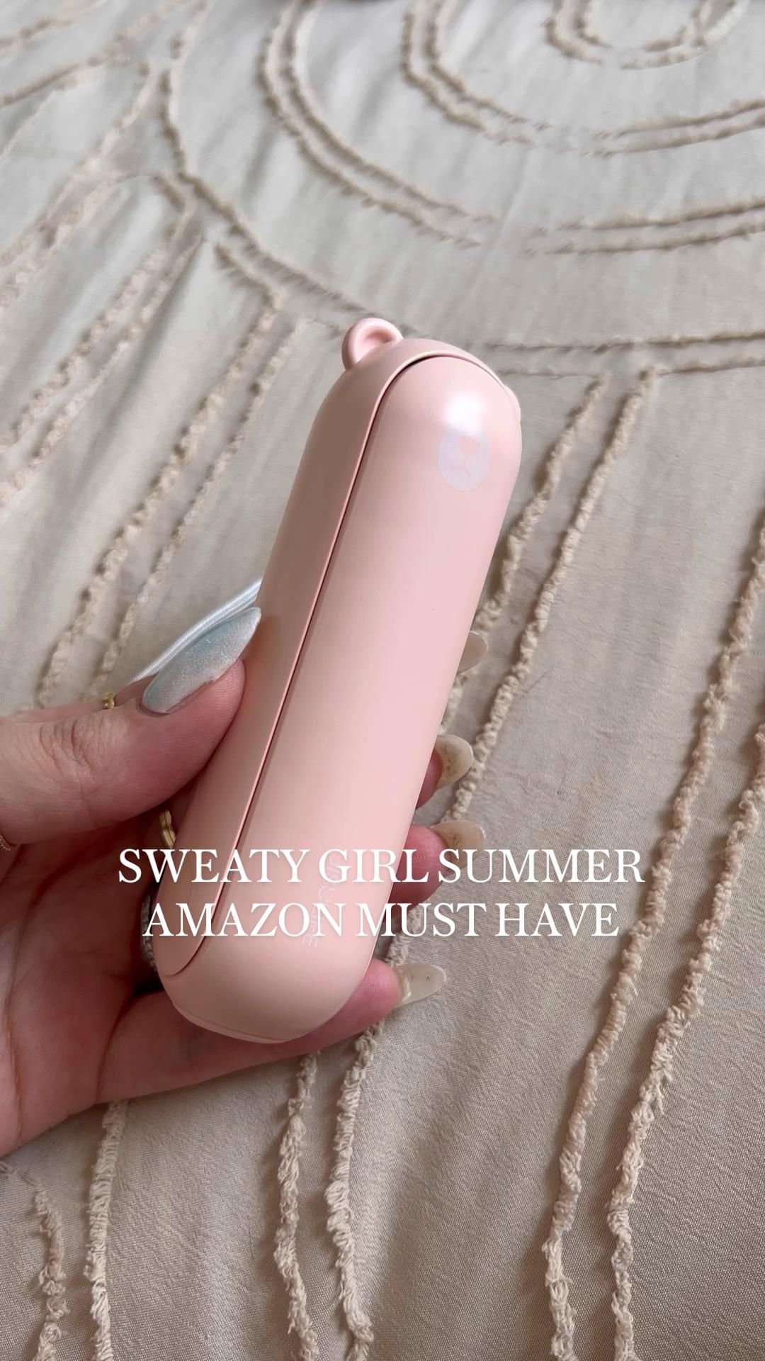 Amazon Must Have Gadget for Summer • cute aesthetic portable fan & phone charger